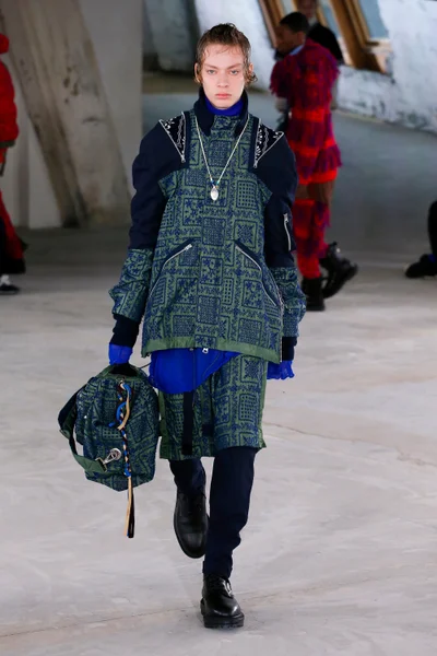 Look 5